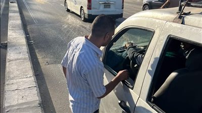 محافظ الجيزة يضبط 130 مخالفة لسيارات السرفيس