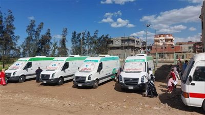 ضمن مبادرة بداية، توقيع الكشف الطبي على ٧٦٤ مواطنا خلال قافلة طبية بدمياط