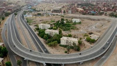 النقل تنشر تقريرا مصورا عن كوبري أعلى مزلقان السيل بأسوان