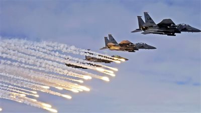 جيش الاحتلال: 60 طائرة حربية نفذت غارات ليلية استهدفت عشرات الأهداف بإيران