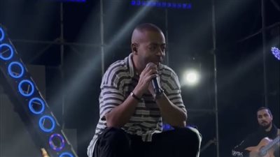 تامر عاشور يتألق بواحدة من أقوى حفلاته في فاميلي بارك بحضور كامل العدد (صور)