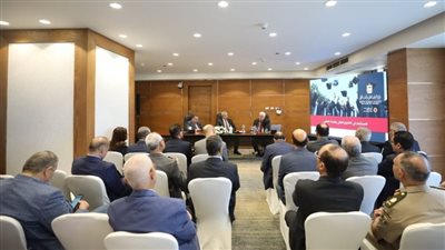  محمد سامي يستعرض تجربة جامعة القاهرة في تنمية مواردها بحضور وزير التعليم العالي