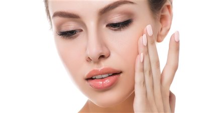 أسباب تصبغات البشرة وعلاجها بالوصفات الطبيعية