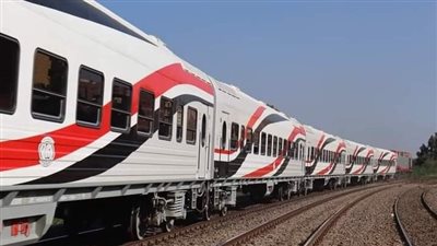 وزير النقل يصدر تعليمات مشددة بتخفيض معدل تأخيرات القطارات 