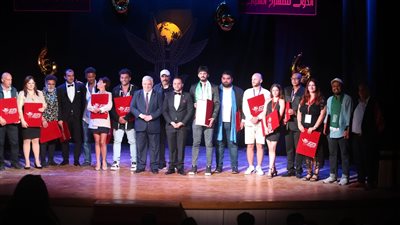 دولتان عربيتان تتصدران.. إعلان جوائز مهرجان شرم الشيخ الدولي للمسرح |صور