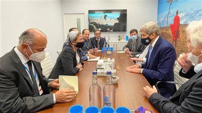 وزيرة البيئة تلتقي جون كيري المبعوث الرئاسي الأمريكي للمناخ 