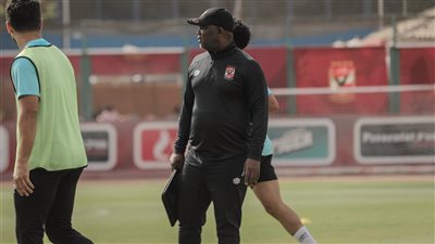 الأهلي يواجه منية سمنود وديًا.. غدًا