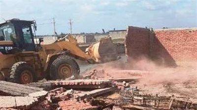 استمرار تنفيذ المرحلة الثالثة لإزالة التعديات الواقعة على أملاك الدولة بالشرقية 