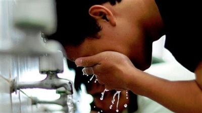 هل الوضوء في الحمام حلال أم حرام؟ أمين الفتوى يجيب (فيديو)