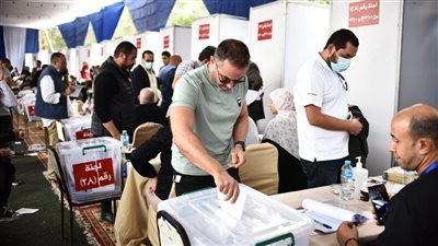 حازم إمام يدلي بصوته في انتخابات نادي الصيد