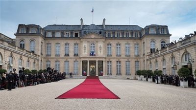 تحقيقات بشأن اغتصاب جندية فرنسية في قصر الإليزيه 