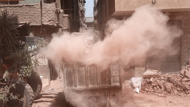 انهيار عقار 