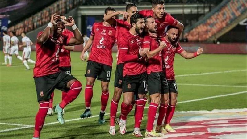 لاعبو الأهلي