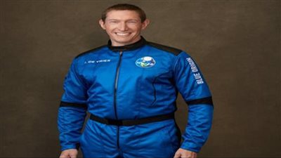 وفاة رجل الأعمال جلين دي فريس في تحطم طائرة بعد عودته من الفضاء 