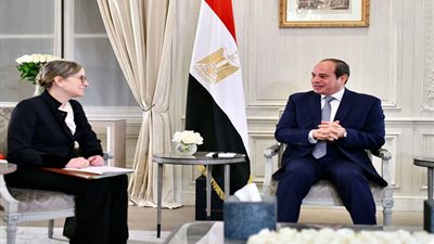 السيسي ورئيسة وزراء تونس يبحثان تعزيز العلاقات الثنائية ..تيسير حركة التبادل التجاري وزيادة حجم الاستثمارات..وتوافق بتكثيف التنسيق المشترك لدعم كافة الجهود الرامية لاستقرار ليبيا