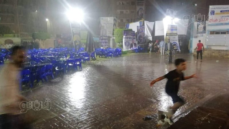 عاصفة ترابية وسيول