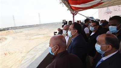 رئيس الوزراء: قرار رئاسي بإنشاء مدينة السويس الجديدة وربط مخارج السخنة مع السويس