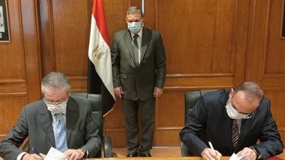 تصنيع أول نموذج 