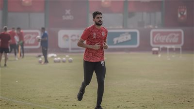 علي لطفي يستكمل برنامجه التأهيلي بمران الأهلي
