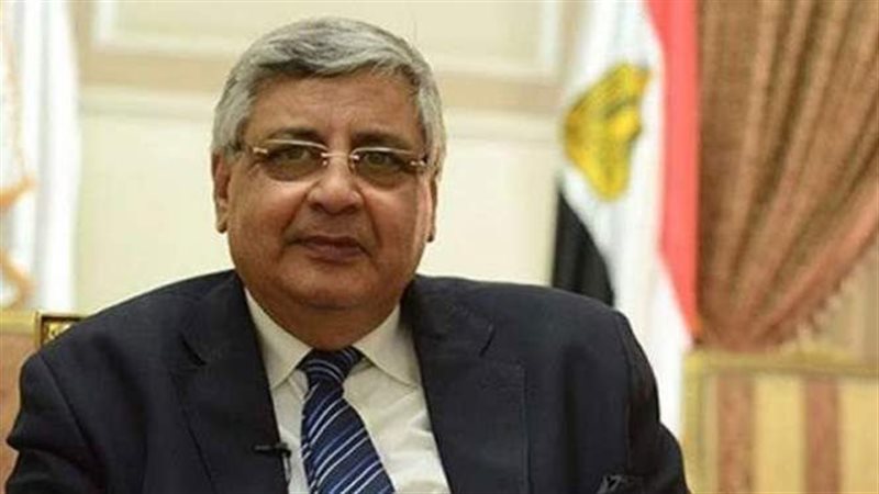 عوض تاج الدين مستشار