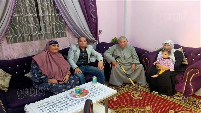 مراسل فيتو في منزل