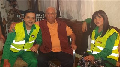 منى زكي ومحمد هنيدي وأحمد حلاوة في كواليس فيلم الجواهرجي 