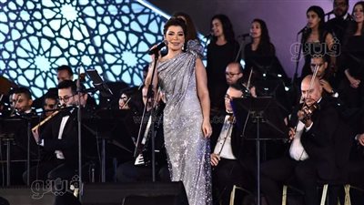 أصالة تطرب جمهور مهرجان الموسيقى العربية وتهدي زوجها أغنيات خاصة | صور