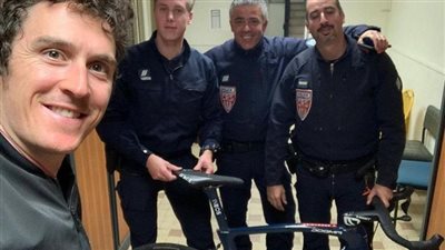 بطل أولمبي يستعيد دراجته المسروقة بعد 3 ساعات