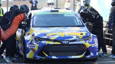 تويوتا تطرق باب صناعة السيارات الهيدروجينية