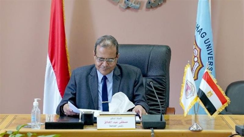  الدكتور مصطفى عبد
