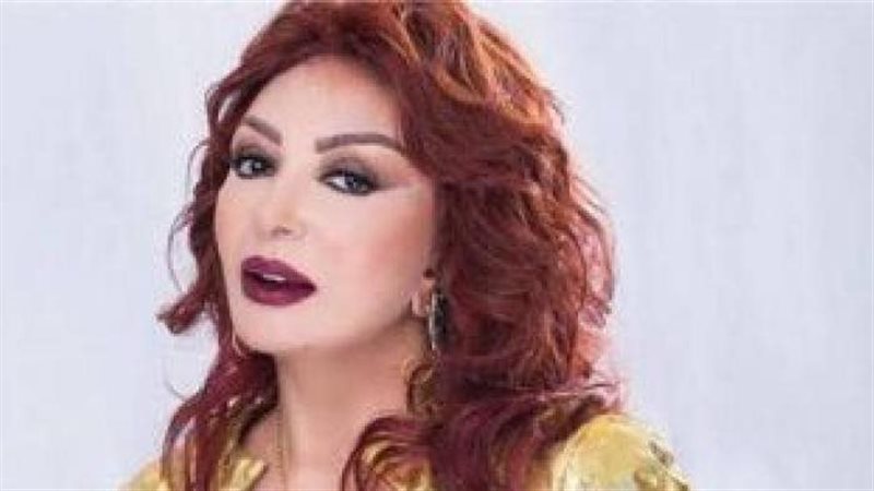 الفنانة نبيلة عبيد