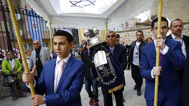 بعض اليهود في تركيا