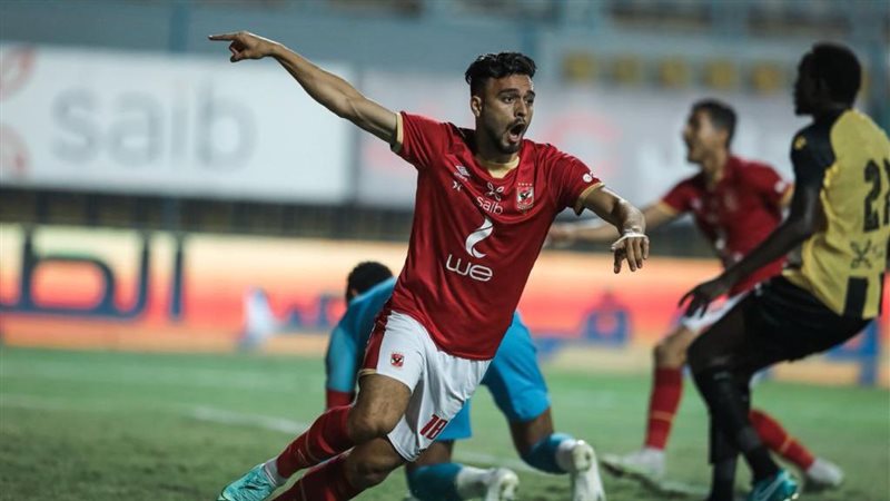 صلاح محسن لاعب النادي