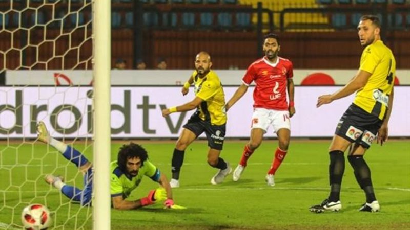 مبارة الأهلي والمقاولين