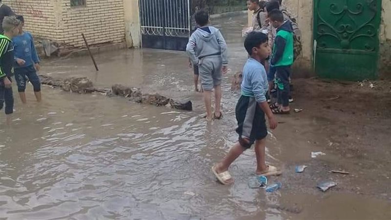 غرق شوارع القرية