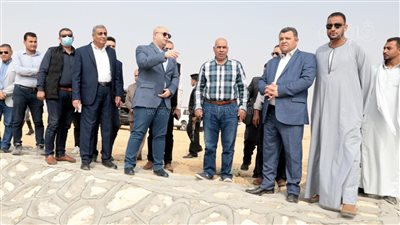 محافظ بني سويف يتفقد إنشاء بحيرات وأحواض تهدئة لمواجهة السيول والأمطار