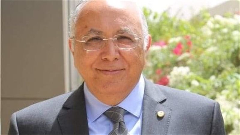  الدكتور أحمد الجوهري،