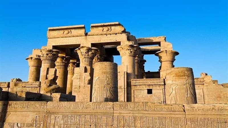 معبد كوم أمبو بأسوان