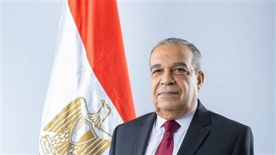 وزير الإنتاج الحربي يعود إلى أرض الوطن بعد انتهاء زيارته لمعرض 