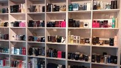 تعرف على خطوات تنفيذ مشروع لتجارة عطور ومستحضرات تجميل 