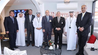 وفد من وزارة الطيران يبحث مع مسئولي طيران الإمارات تقديم الخدمة لطائرات الإيرباص A380