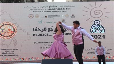 استعراض لـ فرق من اليابان والإمارات والجزائر بملتقى أولادنا | صور