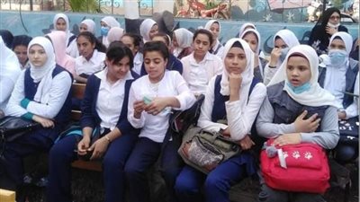 صحة بني سويف تعقد ندوات لتوعية الطالبات بأضرار الزواج المبكر وختان الإناث