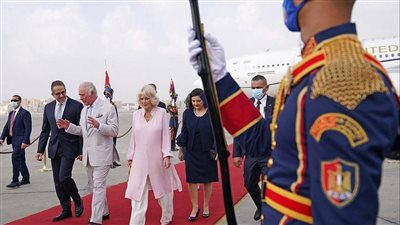 وزير السياحة والآثار يستقبل الأمير تشارلز وزوجته|صور