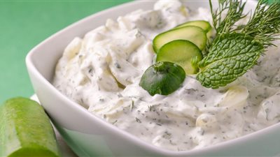 طريقة عمل سلطة الزبادي الشهية واللذيذة