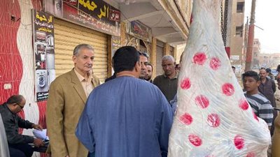  تحرير 14 مخالفة وضبط 143 كجم لحوم فاسدة خارج المجازر بالشرقية 