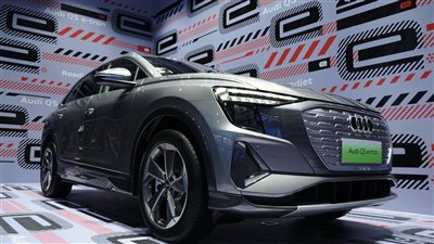 3 صفوف تتسع لـ7 ركاب بسيارة أودي Q5 ايه ترون|صور