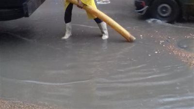 10 صور ترصد غرق شوارع الإسكندرية في مياه الأمطار