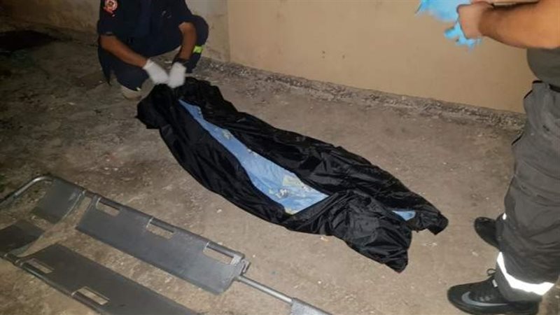 العثور على جثة -