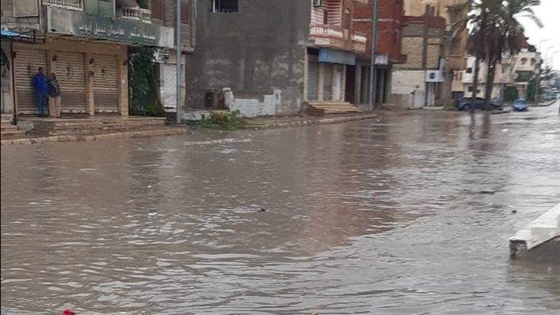 تساقط الأمطار 